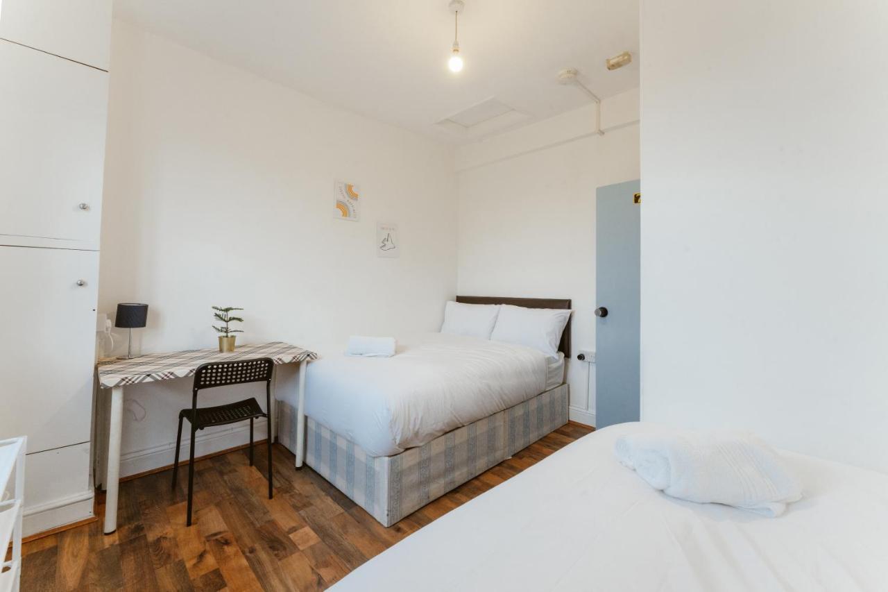 Upton Park Bedrooms 25 Min To Central Guest house